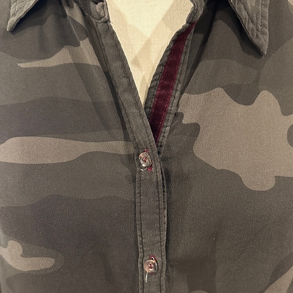 Johnny Was Black Floral Embroidered Blouse - Picture 3 of 6